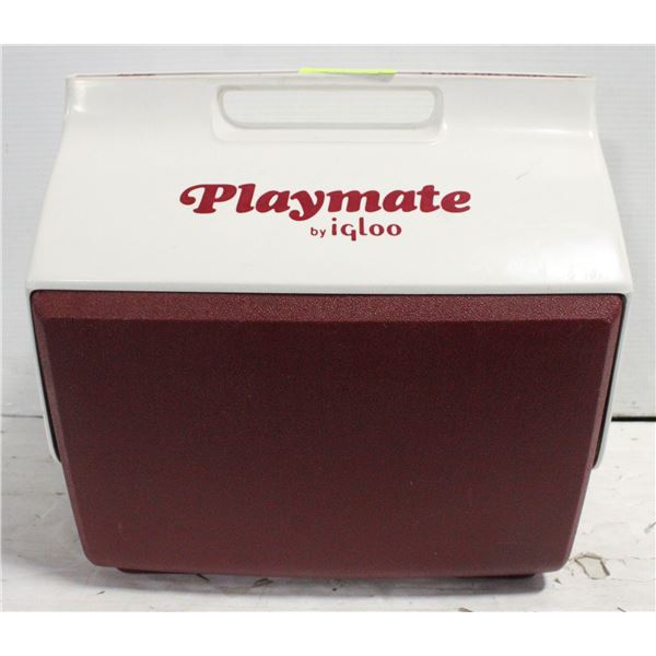 PLAYMATE IGLOO COOLER WITH WATER JUG