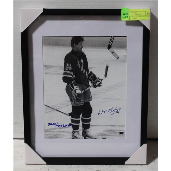 FRAMED WAYNE GRETZKY LIMITED PRINT 3229/9999