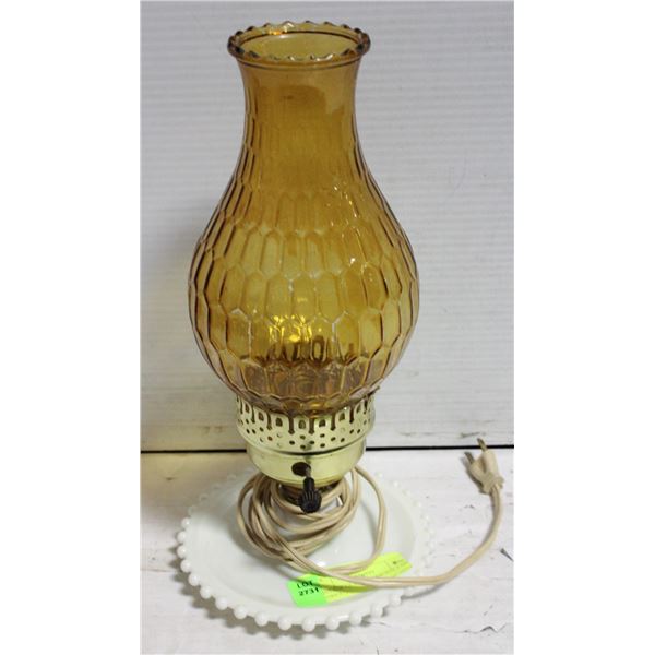 VINTAGE GLASS HURRICANE LAMP WORKS