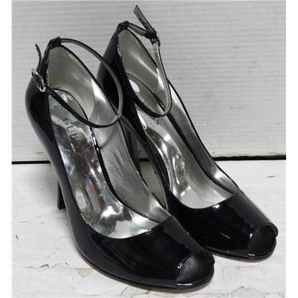 BRAND NEW GUESS WOMEN’S BLACK PATENT HEELS