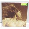 Image 1 : TAYLOR SWIFT FEARLESS GOLD VINYL RECORD
