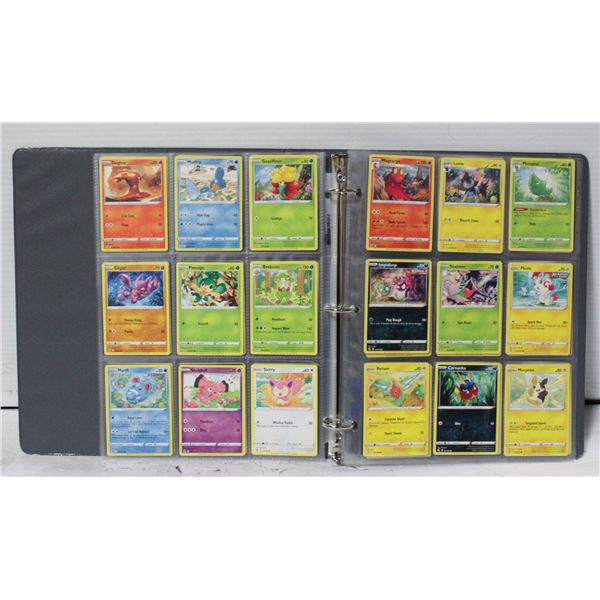 BINDER 100+ POKEMON FUSION STRIKE COLLECTOR CARDS