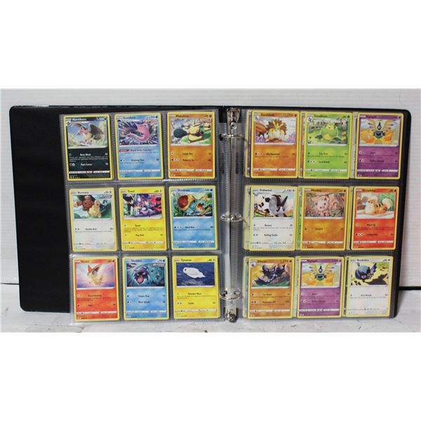 BINDER 100+ POKEMON FUSION STRIKE COLLECTOR CARDS