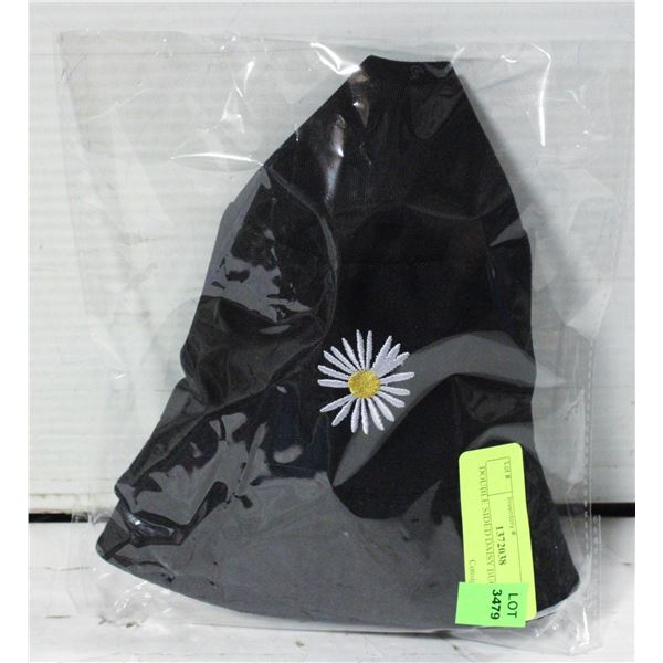 DOUBLE SIDED DAISY BUCKET HAT