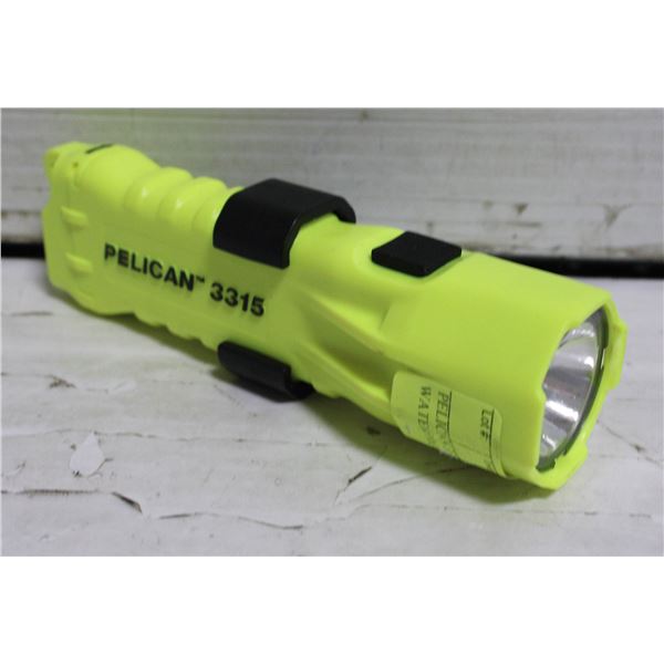 PELICAN 3315 FLASHLIGHT WATERPROOF AND