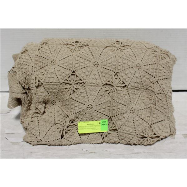 VINTAGE QUEEN SIZE CROCHET BEDSPREAD HANDMADE