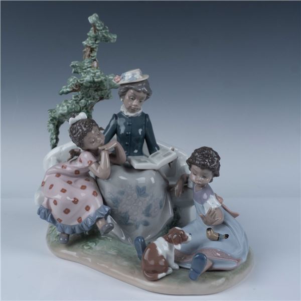 Lladro Porcelain Figurine, Family Roots 1005371