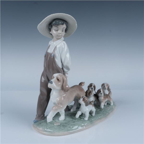 Lladro Privilege Figurine My Little Explorers 1006828