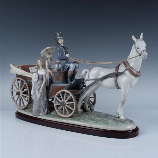 Lladro Porcelain Figurine, The Landau Carriage