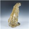 Image 4 : Italian Porcelain Cheetah Statue
