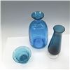 Image 2 : 3pc Blue Art Glass Collection, Vases