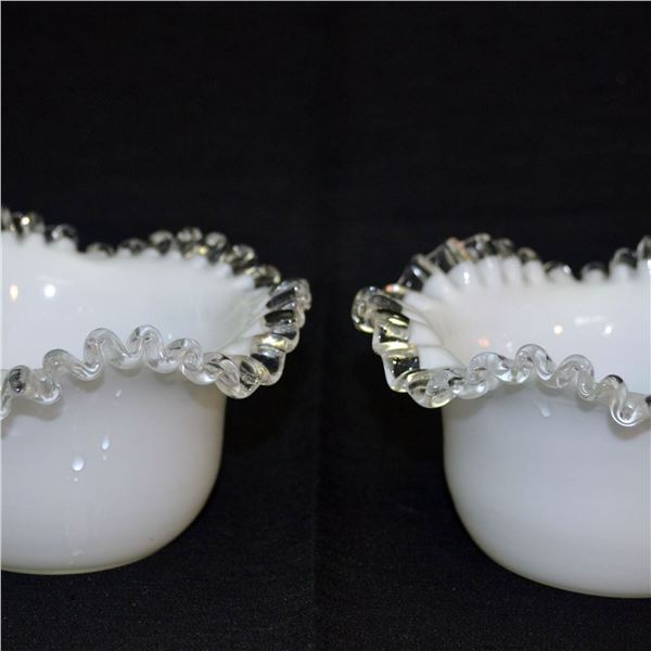 2pc Vintage Milk White Scalloped Glass Bowls