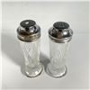 Image 2 : 2pc Hazel Atlas Starlight Salt and Pepper Shakers