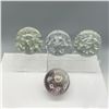 Image 2 : 4pc Crystal Ball Paperweights