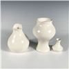 Image 2 : 2pc Eva Zeisel For Klein Reid Porcelain Lidded Vase & Carafe