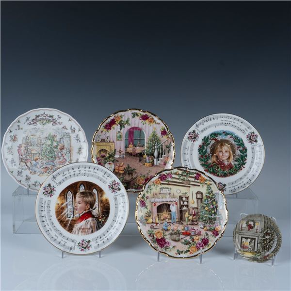 6pc Royal Doulton and Royal Albert Christmas Plates