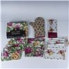 Image 1 : 18pc Royal Albert Old Country Roses Textile Grouping