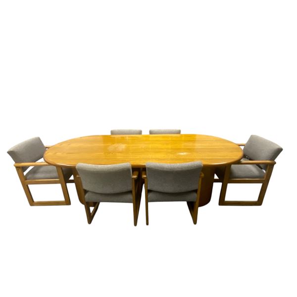 Solid Oak conference table w/ 8 chairs - 96x42x29 