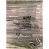 Image 4 : Group lot - sterile boots for shoes & bags of pipettes