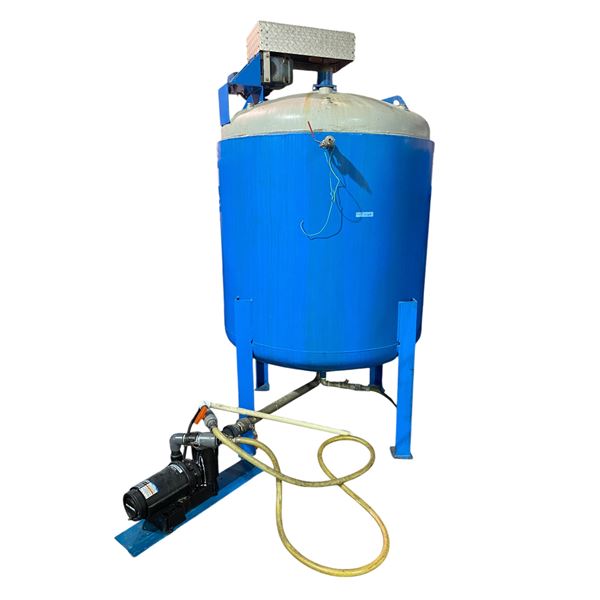 Industrial 304 stainless inside, jacketed 2000L bioreactor w/ overhead 75rpm stir motor - (65x105") 