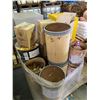 Image 2 : Pallet - Acetic disinfectant mixture, activated carbon from sugar cane, misc. dyes (Blue, yellow, pi