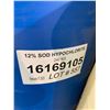 Image 2 : Pallet - 55G drum 12% Sod Hypochlorite / x2 unknown 55G drums (Plastic drums)