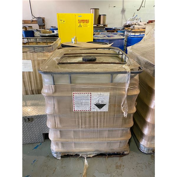 IBC tank of Cellozyme SH 3000 pH enhancer