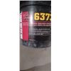 Image 2 : 2 X 4 GAL PAILS OF UNIVERSAL 6373 HIGH TAC ADHESIVE