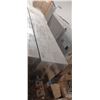 Image 4 : ONE LOUVER VENT 71"X 38.5"X 16 INCHES