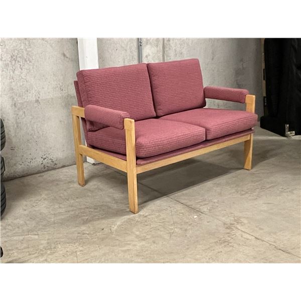 Nice Wood Frame 2 Seater Loveseat - Approx: 48"W 30"D 34.5"T & 19" seat height