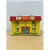 Image 10 : Vintage Fisher Price Play Family Children's Hospital 931 & accessories as pictured