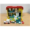 Image 1 : Vintage Fisher Price Play Family Children's Hospital 931 & accessories as pictured