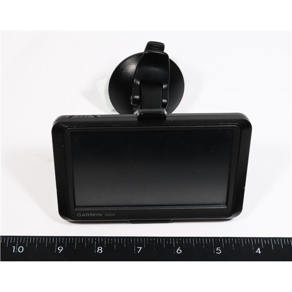 GARMIN NAVIGATION (NEEDS CORD)