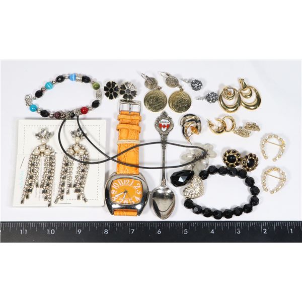 BAG OF ASSORTED FASHION JEWELRY INCLUDING