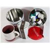 Image 1 : TIN OF COFFEE MUGS + TIN OF COFFEE PODS