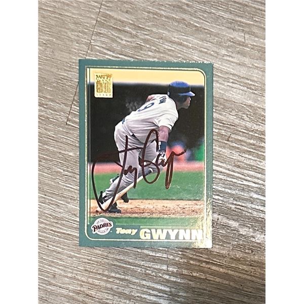 Tony Gwynn Autographed BASEBALL CARD