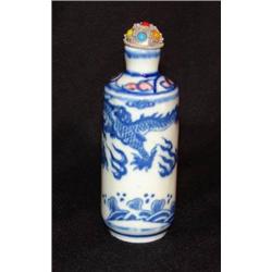 Flow Blue Dragon  Snuff Bottle