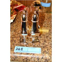 Onida Salt & Pepper Shakers