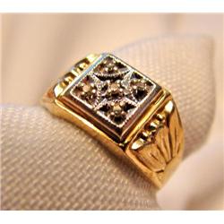 Man's 10kt Gold Ring Square Top w/5 Diamonds .025 Total Wt. Appraised Value $100