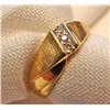 Image 1 : Man's 14kt Gold Ring w/3 Diamonds est. value $125