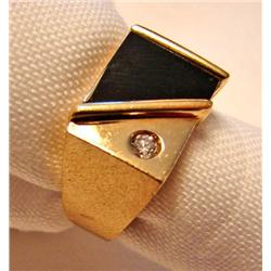 Man's 10kt Yellow Gold Ring w/Black Onyx Stone & Round Full Cut Diamond .10 ct wt. Appraised Value $