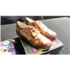 Image 2 : SIZE 9.5 GOLF SHOES INCLUDING CHEMIN DE FER AND RUSSIAN RED WITH PIPING AND ALBERTO VARGAS BAG