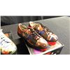 Image 2 : SIZE 6 CHEMIN DE FER COWBOY MULES, SAINT ANDREWS GOLF AND THREE MUSICIANS GOLF SHOES