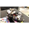 Image 2 : SIZE 10.5 SAINT ANDREWS GOLF SANDALS, BLUE ABSTRACT GOLF SANDALS, ICON ALBERTO VARGAS PURSE