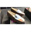 Image 3 : SIZE 6 MUSIC AND ALMOND POINTED SMOKING SLIPPERS WITH AN EVERYDAY SORCERER DRIVING MOCCASINS