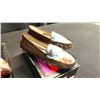 Image 2 : SIZE 8 MUSIC POINTED SMOKING SLIPPERS, CHEMIN DE FER COWBOY MULES, EVERYDAY SORCERY DRIVING MOCCA...