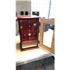 Image 2 : CIGAR HUMIDOR WITH KEYS