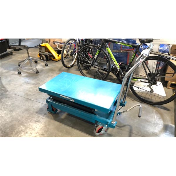 BLUE KLETON HEAVY DUTY HYDRAULIC SCISSOR LIFT