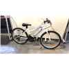 Image 2 : PURPLE/WHITE 18-SPEED  MOUNTAIN BIKE