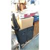 Image 2 : ASSORTED ITEMS INCL 2 SPEAKER HOUSING, LG FLATRON LCD, INDUSTRIAL WET/DRY VACUUM, SIMPLICITY